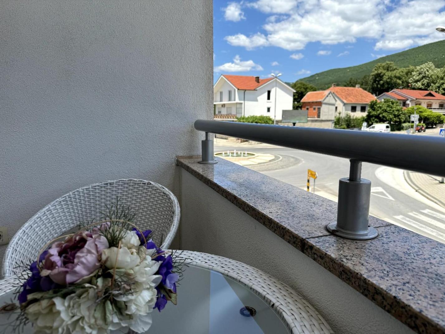 Loncar Apartment *