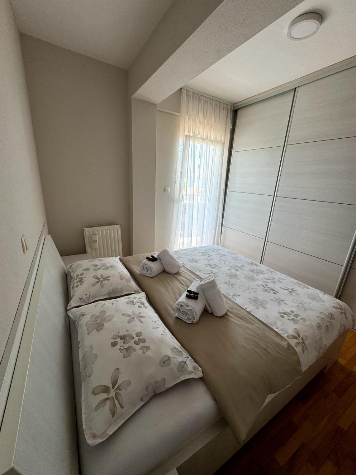 Loncar Apartment